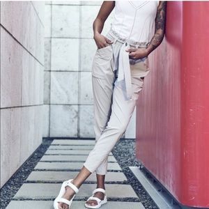 Athleta skyline pant. Size 6